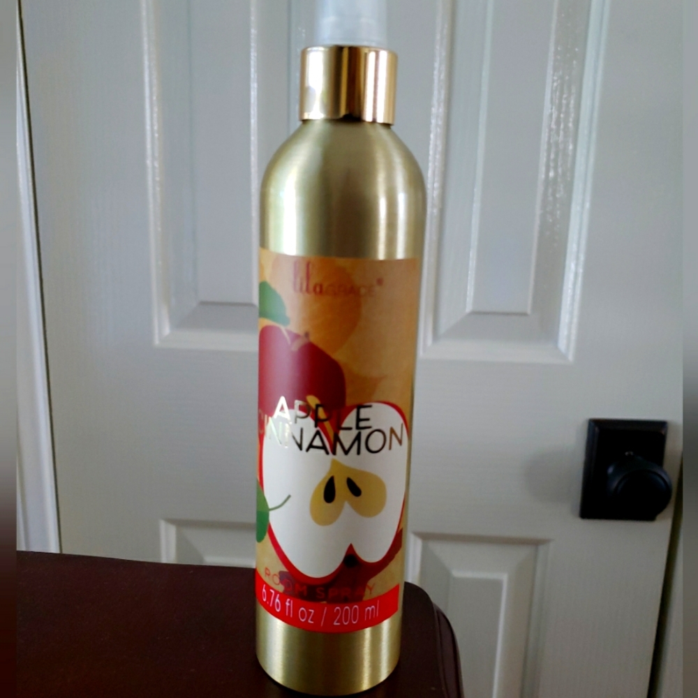 Room Deodorizer Spray in Apple Cinnamon Scent. New